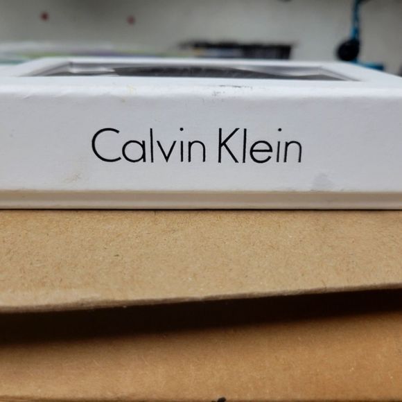 Bow Tie - Picture 2 of 4